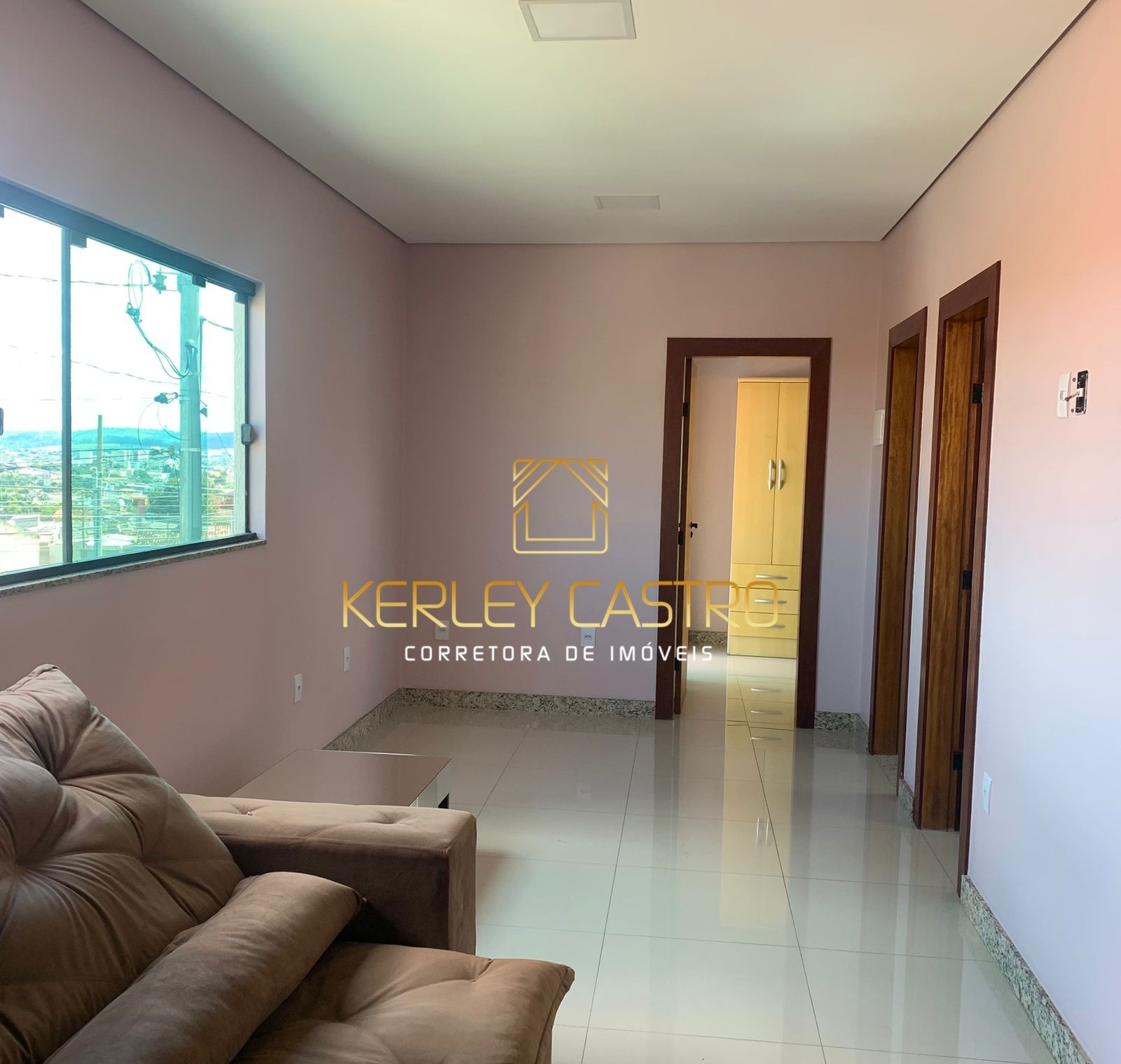 ALUGO APTO DUPLEX "MOBILIADO" NO BAIRRO SÃO JOÃO, em Sete Lagoas, MG